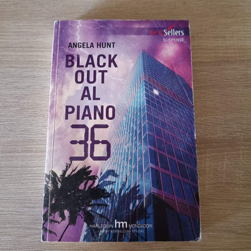 Black out piano - 36, angela